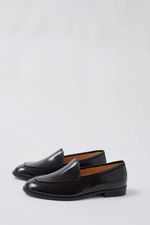 Emma Loafer in Black