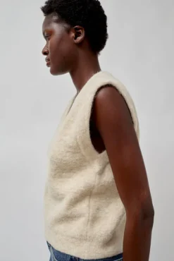 Fleece Vest in Ecru