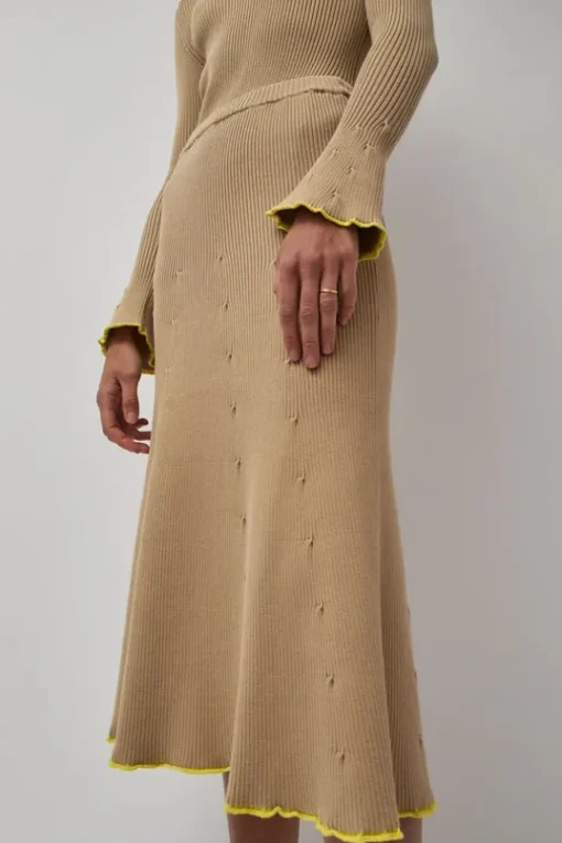 Fly Rib Skirt in Hazelnut