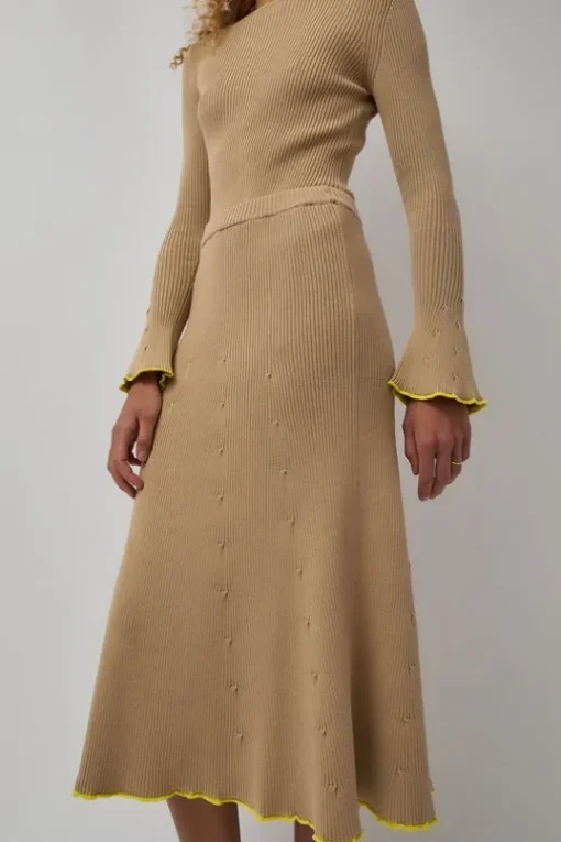 Fly Rib Skirt in Hazelnut