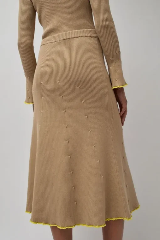 Fly Rib Skirt in Hazelnut