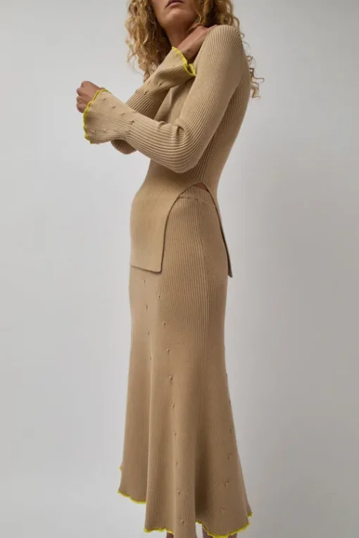 Fly Rib Skirt in Hazelnut