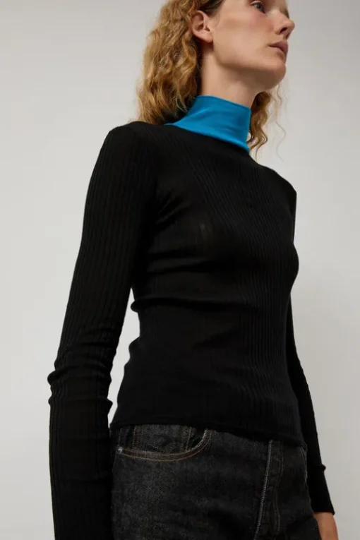 Frederique in Black and Blue