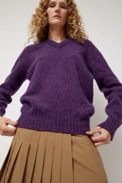 Future Memories V Neck Sweater in Lavender