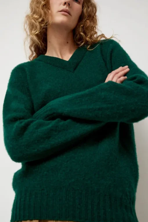 Future Memories V Neck Sweater in Forest