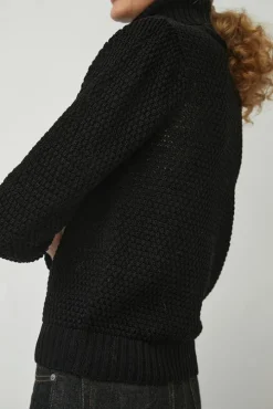 Gabe Turtleneck in Black