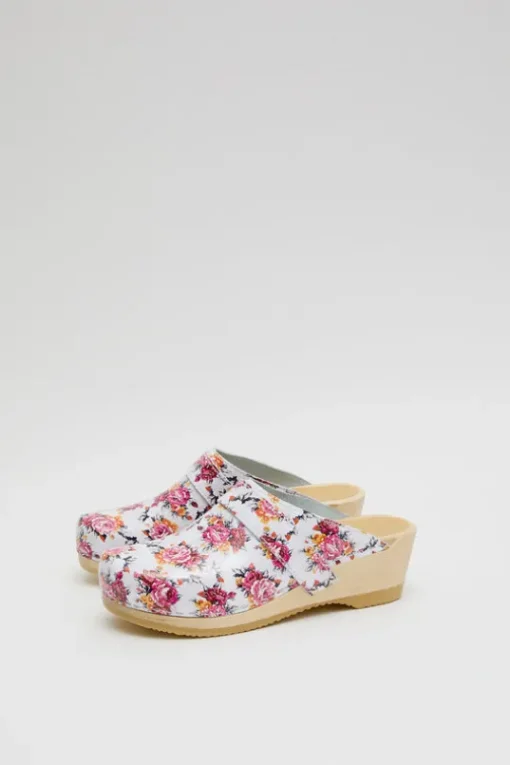 Hanna Studded Clog on Mid Wedge in Pink Rose Patent