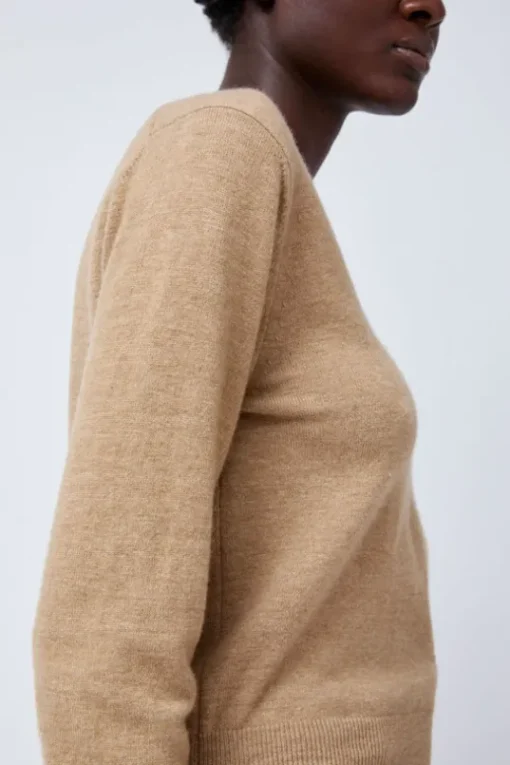 Hany Cashmere Knit in Camel