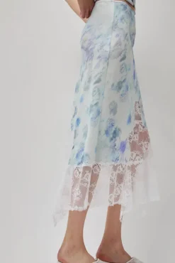 Hiss Skirt in Sky Shadow Floral