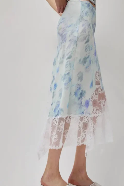 Hiss Skirt in Sky Shadow Floral
