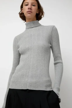 Inner Pleats Pola Knit in Grey