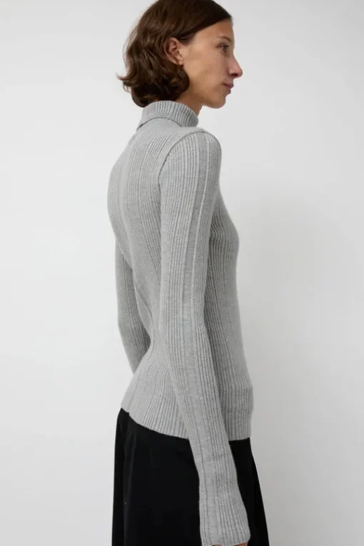 Inner Pleats Pola Knit in Grey