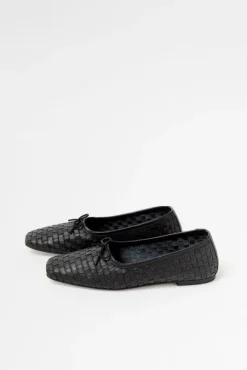 Jada Woven Ballet Flat in Black