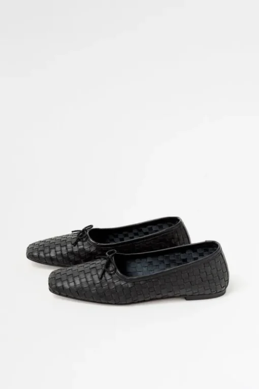 Jada Woven Ballet Flat in Black