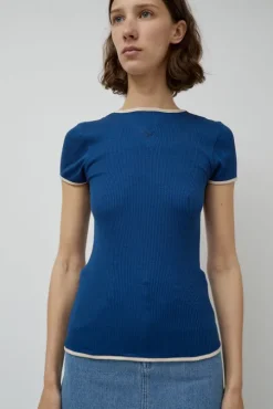 Jaya Seamless Top in Navy