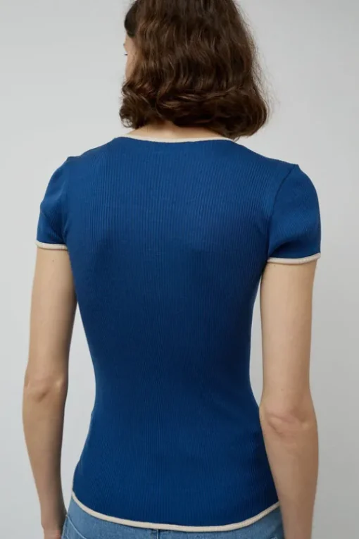 Jaya Seamless Top in Navy