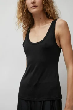 Jersey Scoop Tank in Black