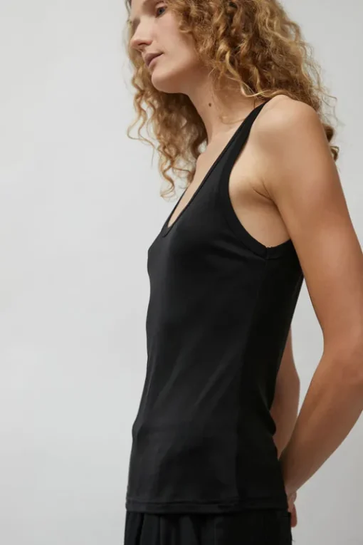 Jersey Scoop Tank in Black