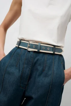 La Hydra Belt in Crispy Bleu Gris and Crema