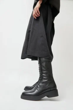 Lace Up Crepe Sole Boot in Nero