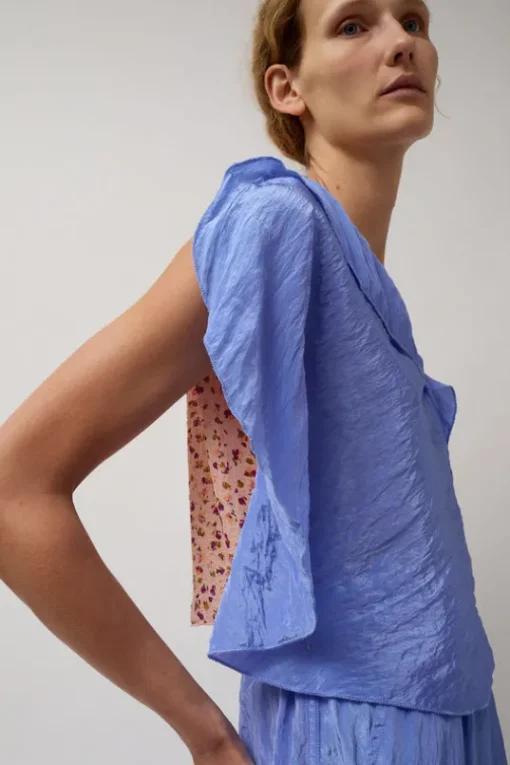 Latrix Top in Blue