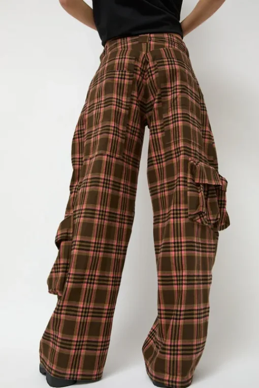 Lawn Cargo in Pink Brown Plaid