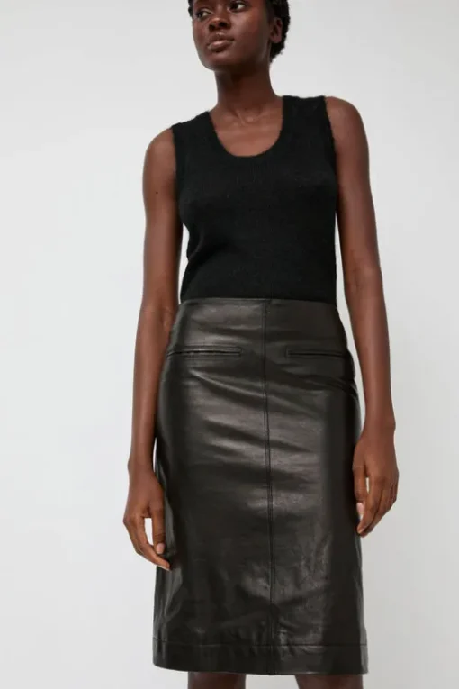 Leather Midi Skirt in Black
