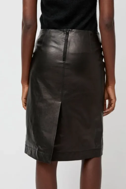 Leather Midi Skirt in Black