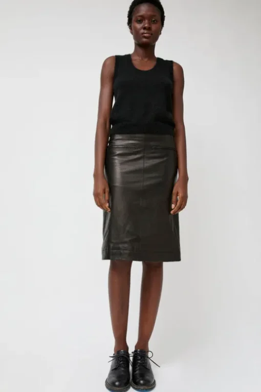Leather Midi Skirt in Black