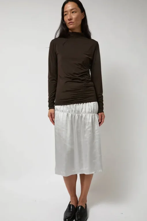 Light Jersey Slim Shirring Top in Brown