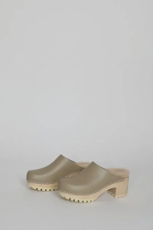Liza Clog on Mid Tread in Clay with Bone Shearling