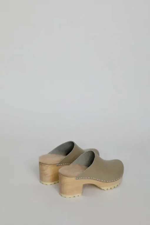 Liza Clog on Mid Tread in Clay with Bone Shearling