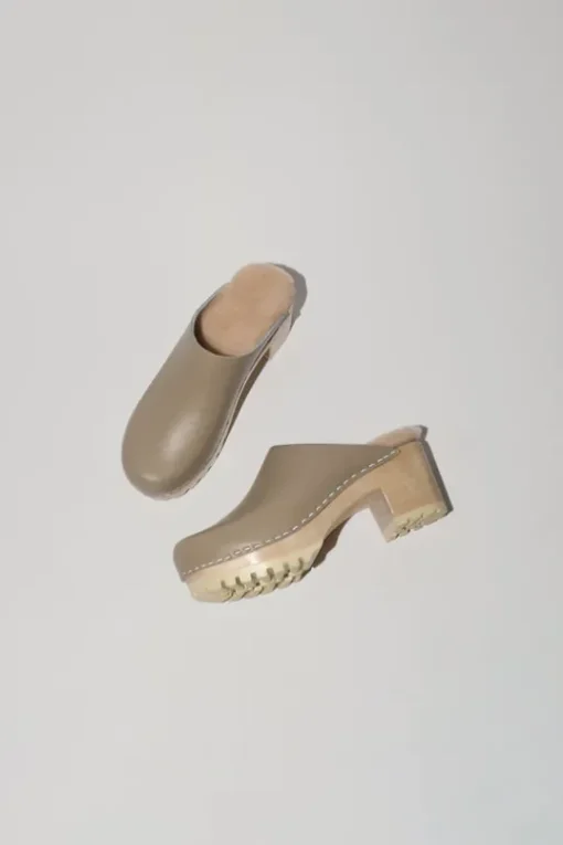 Liza Clog on Mid Tread in Clay with Bone Shearling