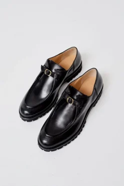 Logan Shoe in Black