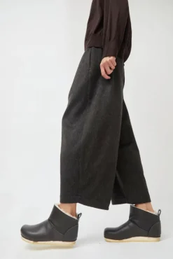 Low Shearling Clog Boot on Flat Bendable Base in Java