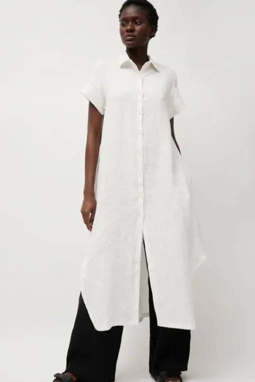 Mandu Short Sleeve Dress in White