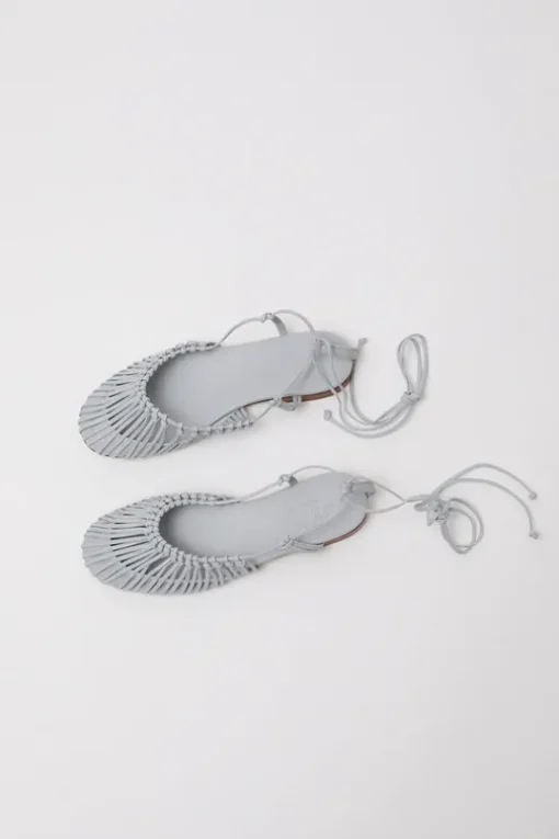 Mantera Sandal in Fog Grey