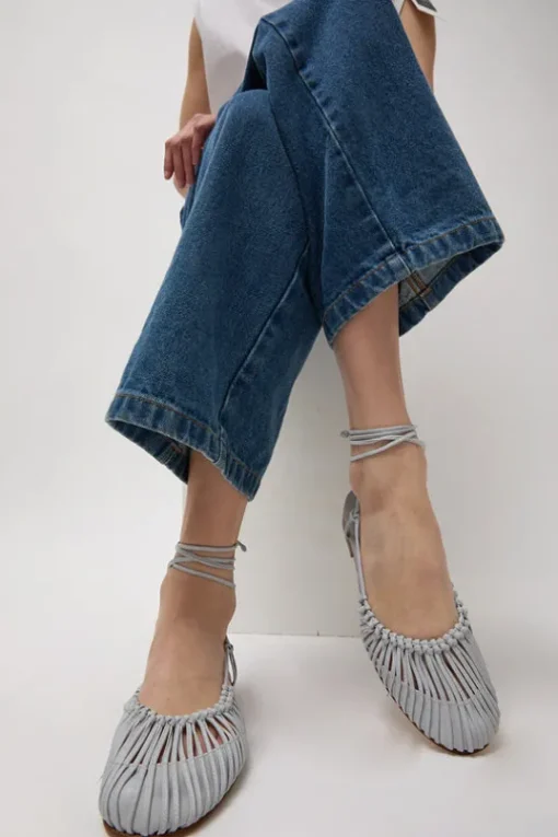 Mantera Sandal in Fog Grey