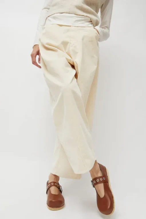 Maryjane Clog on Flat Bendable Base in British Tan