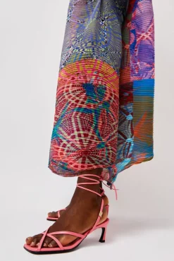 Meet Sandals in Pink