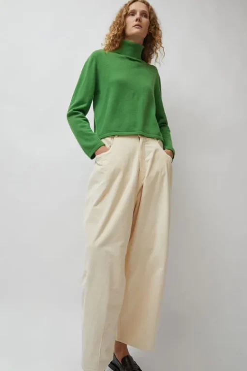 Merino Turtleneck Sweater in Herba