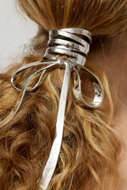 Metal Bow Clip in Silver