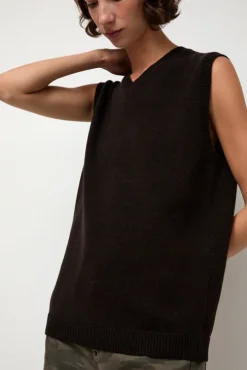 Milano Vest in Ebony