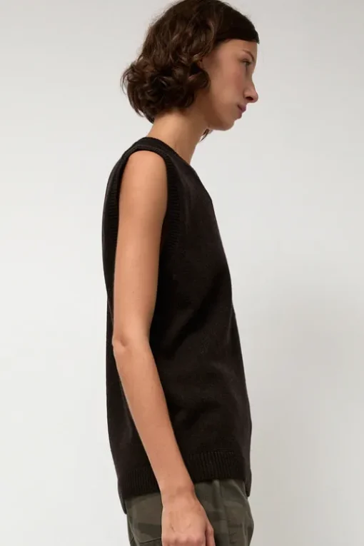 Milano Vest in Ebony