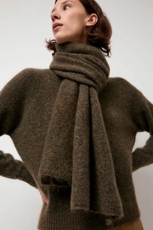 Mokid Scarf in Forest