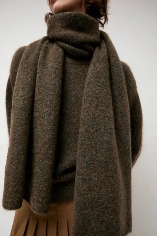 Mokid Scarf in Forest