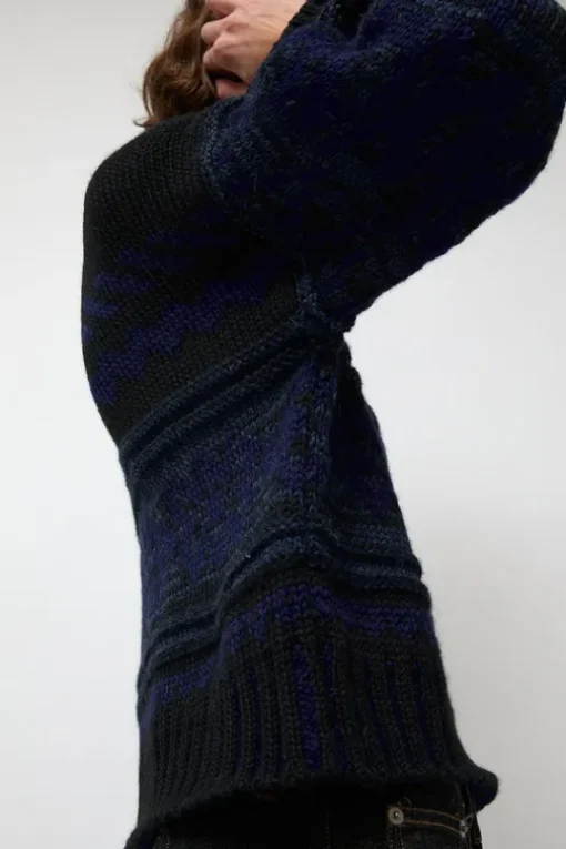 Nadia Sweater in Black and Blue