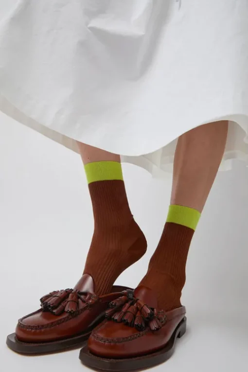 Neon Tipped Mid Calf Socks in Rust