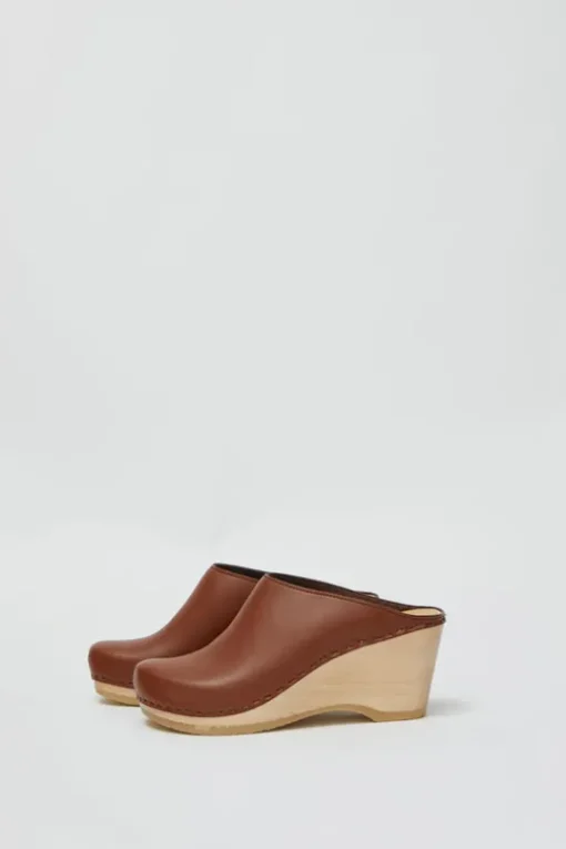 New School Clog on Wedge in British Tan