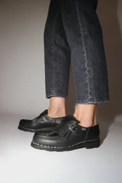 Nyons Shoe in Lisse Noir Poils Noir